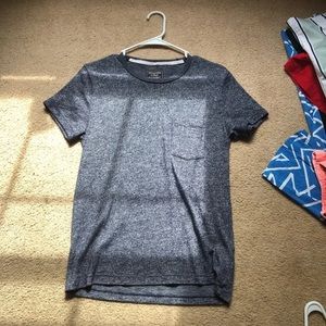 Abercrombie tee shirt xs